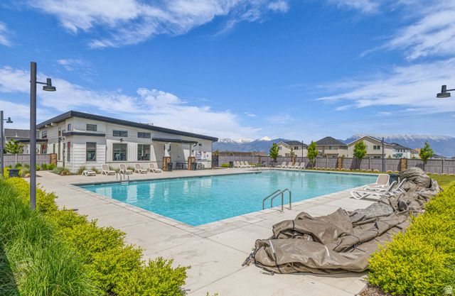 7852 N SAGEBRUSH LN, Eagle Mountain, UT 84005