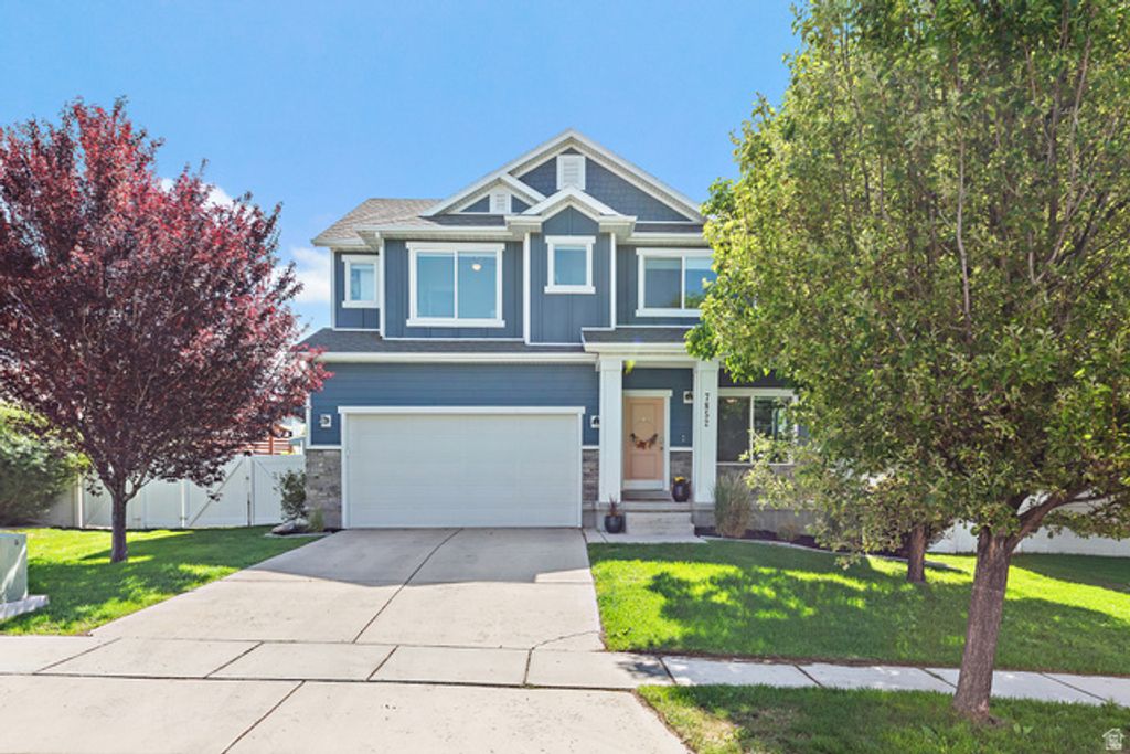 Image 1 of property listing at 7852 N SAGEBRUSH LN, Eagle Mountain, UT 84005