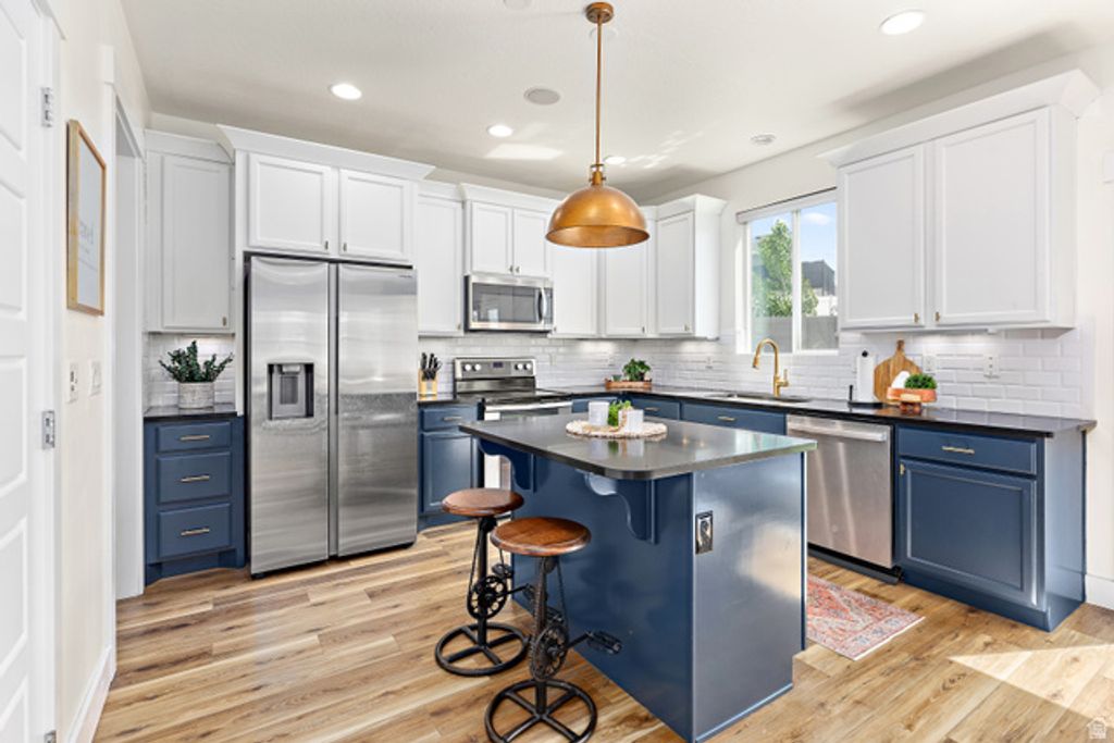 Image 16 of property listing at 7852 N SAGEBRUSH LN, Eagle Mountain, UT 84005