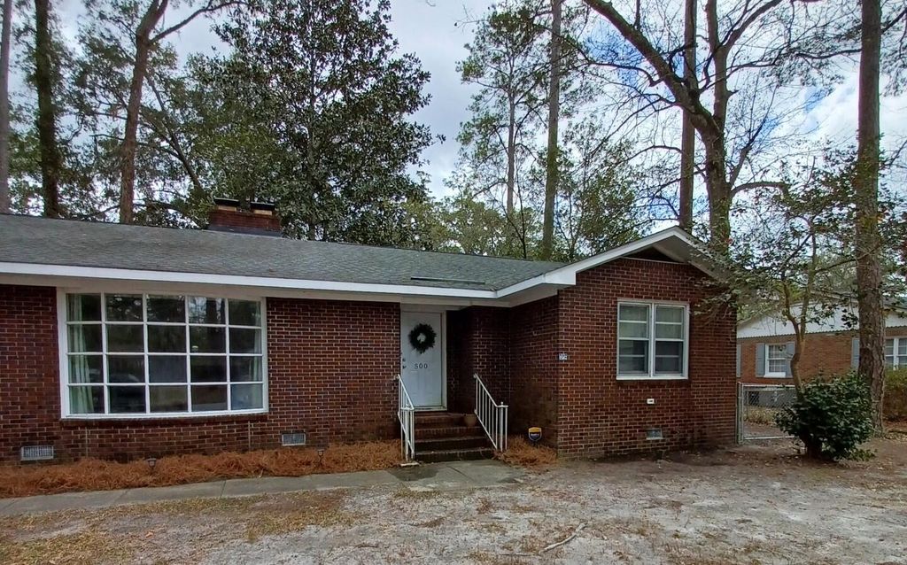 Image 2 of property listing at 500 Hayne Street, Walterboro, SC 29488