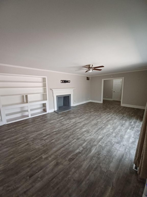 Image 5 of property listing at 500 Hayne Street, Walterboro, SC 29488