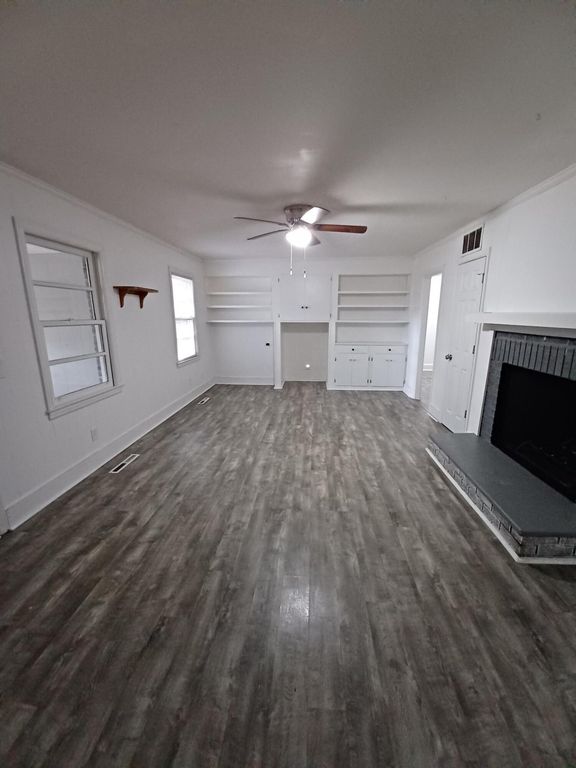 Image 6 of property listing at 500 Hayne Street, Walterboro, SC 29488