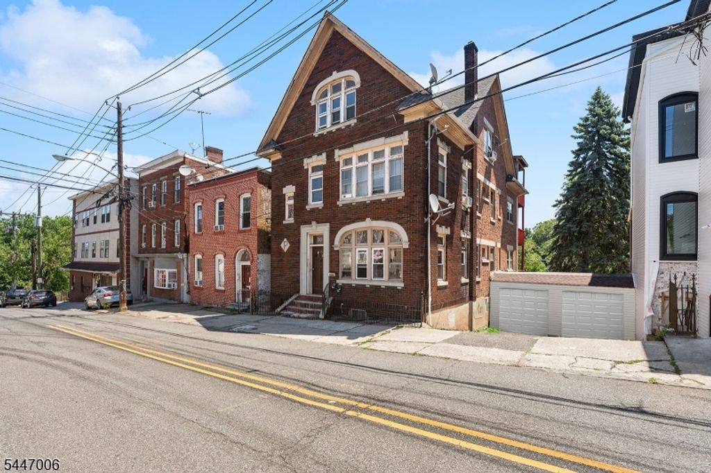 80 Front St, Paterson City, NJ 07522 — exterior