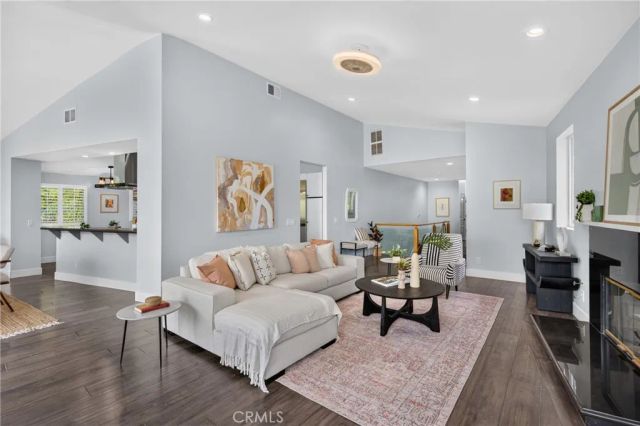 11411 Decente Court, Studio City, CA 91604