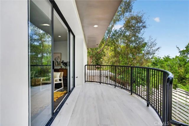 11411 Decente Court, Studio City, CA 91604