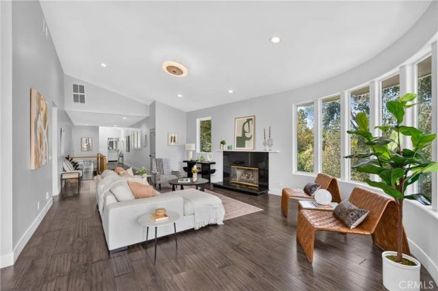 11411 Decente Court, Studio City, CA 91604