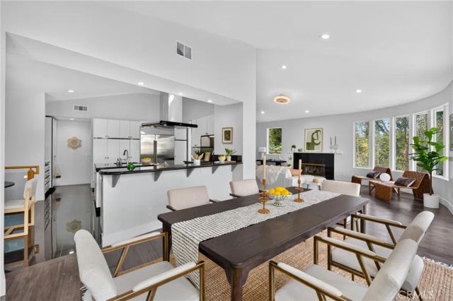 11411 Decente Court, Studio City, CA 91604