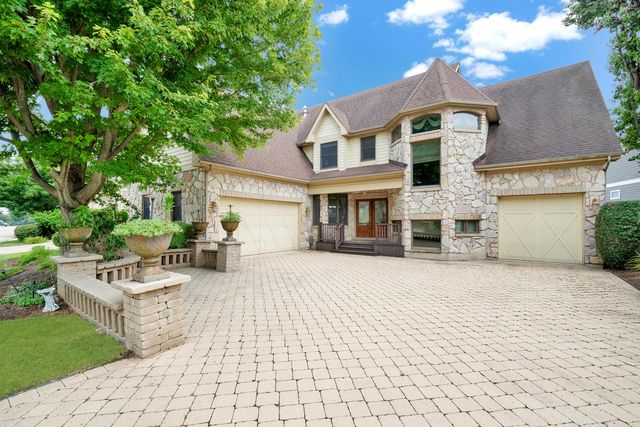 13151 S Lake Mary Drive, Plainfield, IL 60585