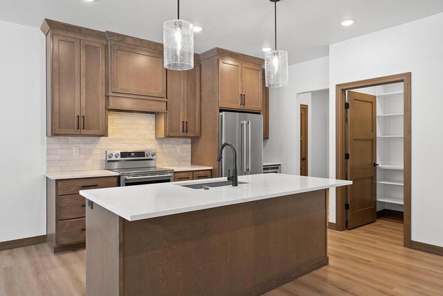 204 BLACK CHERRY COURT, Shawano, WI 54166