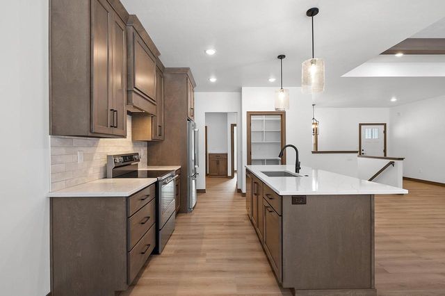 204 BLACK CHERRY COURT, Shawano, WI 54166