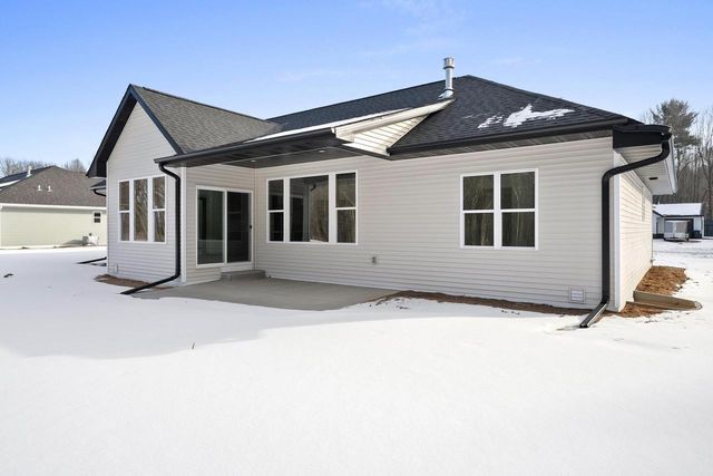 204 BLACK CHERRY COURT, Shawano, WI 54166