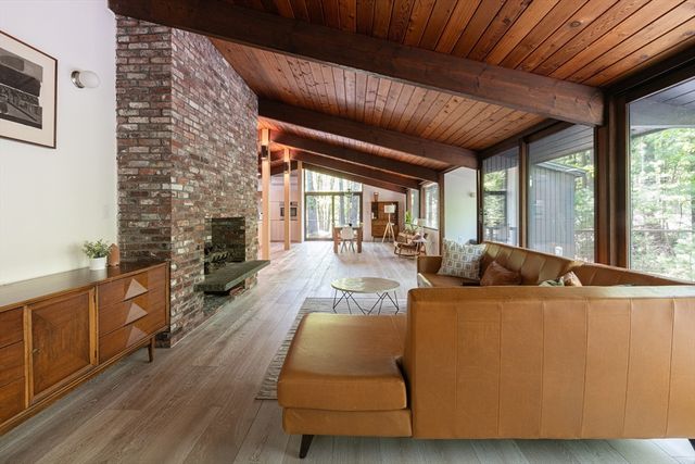 11 Hiddenwood Path, Lincoln, MA 01773