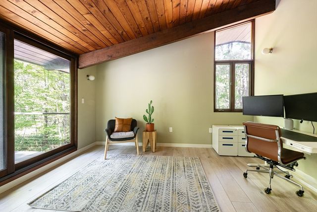 11 Hiddenwood Path, Lincoln, MA 01773