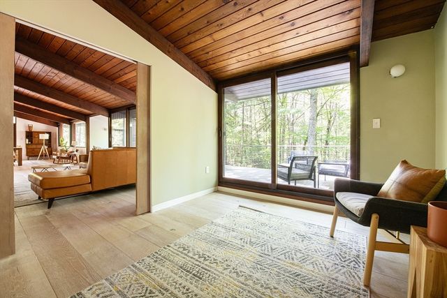 11 Hiddenwood Path, Lincoln, MA 01773