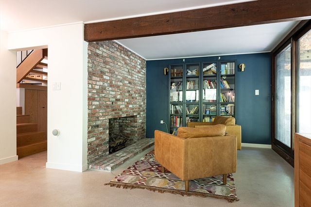 11 Hiddenwood Path, Lincoln, MA 01773