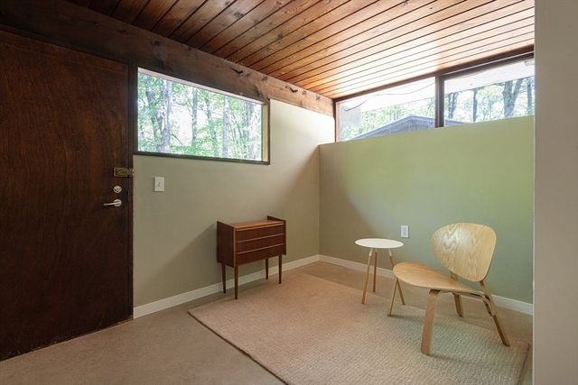 11 Hiddenwood Path, Lincoln, MA 01773