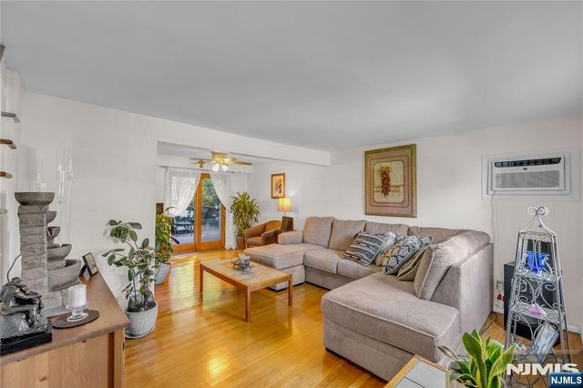 228 Washington Avenue, Elmwood Park, NJ 07407