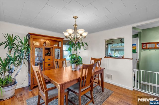 228 Washington Avenue, Elmwood Park, NJ 07407
