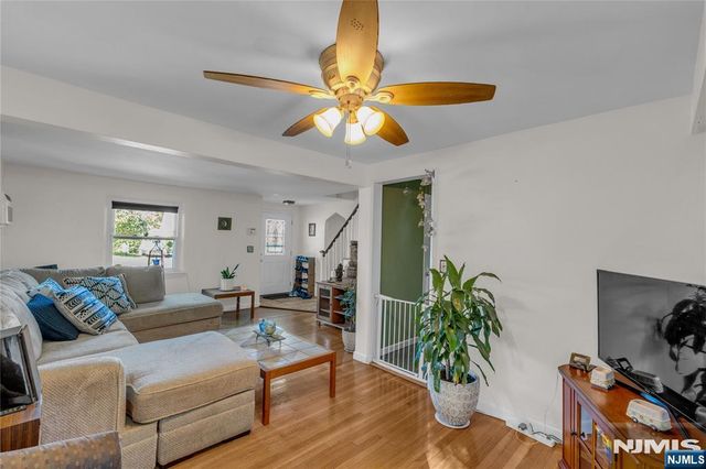 228 Washington Avenue, Elmwood Park, NJ 07407