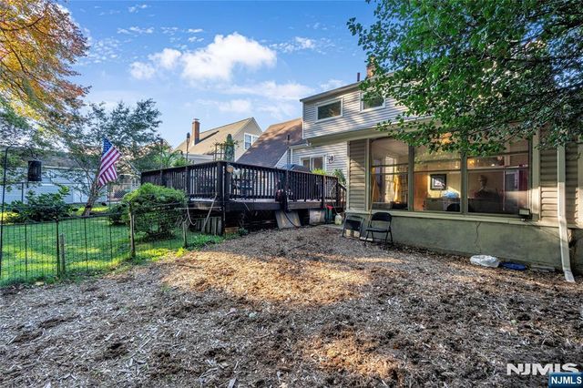 228 Washington Avenue, Elmwood Park, NJ 07407