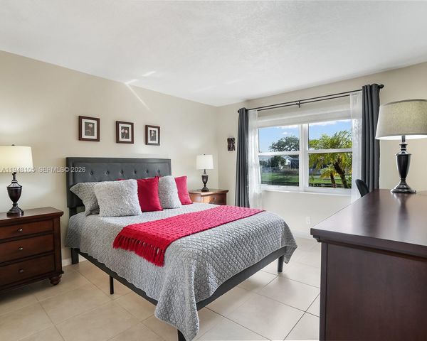 2751 N Pine Island Rd 105, Sunrise, FL 33322