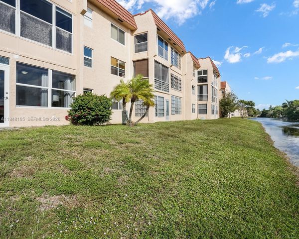 2751 N Pine Island Rd 105, Sunrise, FL 33322