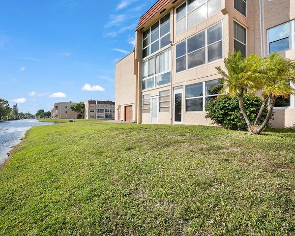 2751 N Pine Island Rd 105, Sunrise, FL 33322