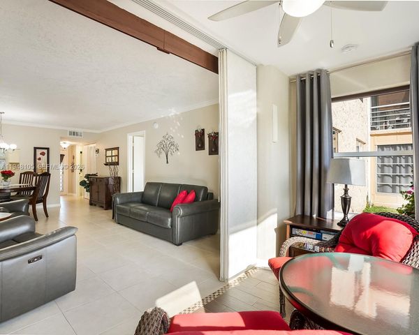 2751 N Pine Island Rd 105, Sunrise, FL 33322