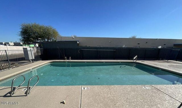 6541 N 67TH Avenue 127, Glendale, AZ 85301