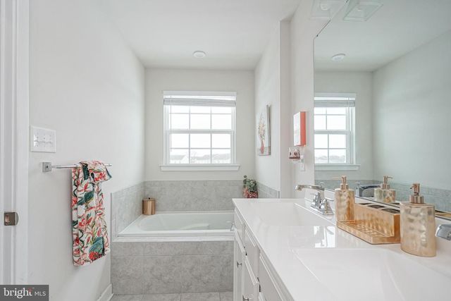 169 NATHAN DR, Cinnaminson, NJ 08077