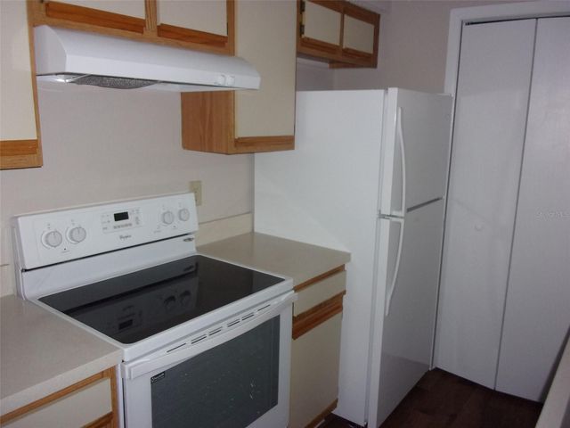 246 AFTON SQUARE 304, Altamonte Springs, FL 32714