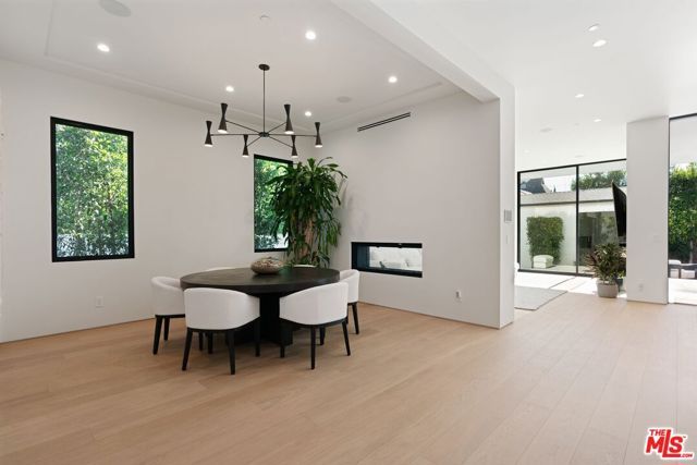 6258 Drexel Avenue, Los Angeles, CA 90048