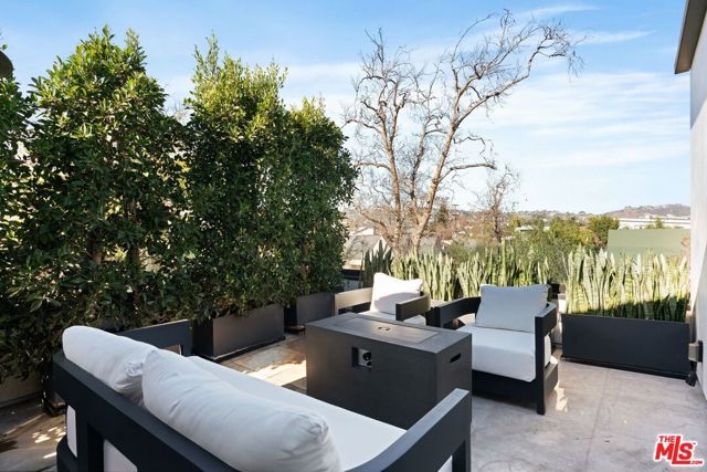 6258 Drexel Avenue, Los Angeles, CA 90048