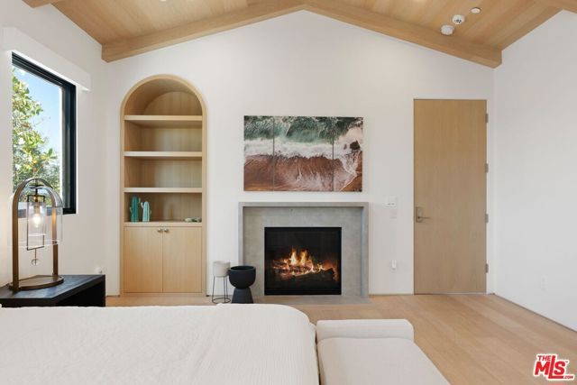 6258 Drexel Avenue, Los Angeles, CA 90048