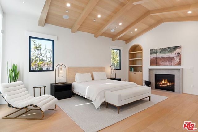 6258 Drexel Avenue, Los Angeles, CA 90048