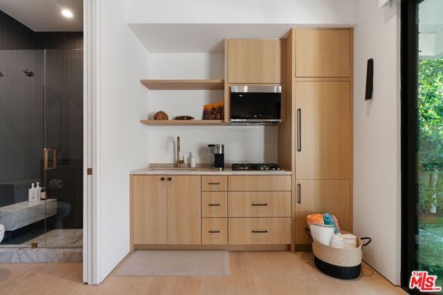 6258 Drexel Avenue, Los Angeles, CA 90048