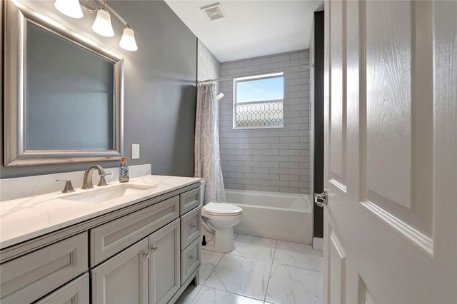 1881 Grey Falcon Circle SW, Vero Beach, FL 32962