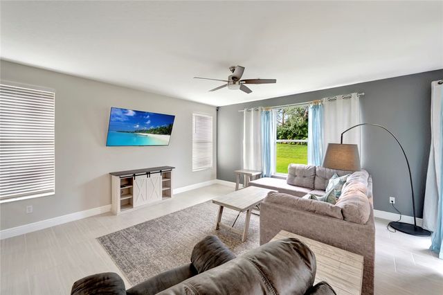 1881 Grey Falcon Circle SW, Vero Beach, FL 32962