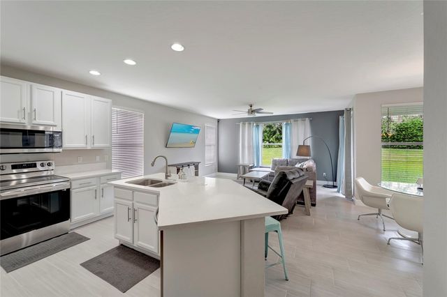 1881 Grey Falcon Circle SW, Vero Beach, FL 32962