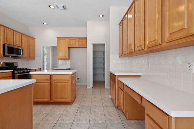 4323 Young Street, Pasadena, TX 77504