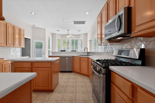 4323 Young Street, Pasadena, TX 77504