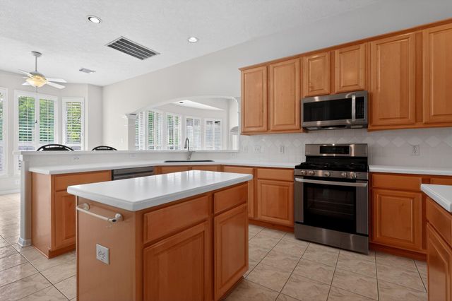 4323 Young Street, Pasadena, TX 77504