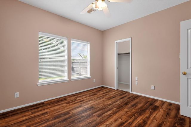 4323 Young Street, Pasadena, TX 77504