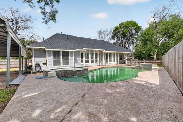 4323 Young Street, Pasadena, TX 77504