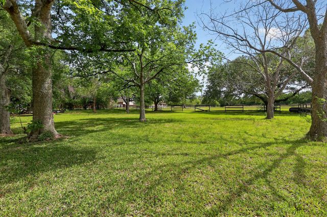 4323 Young Street, Pasadena, TX 77504