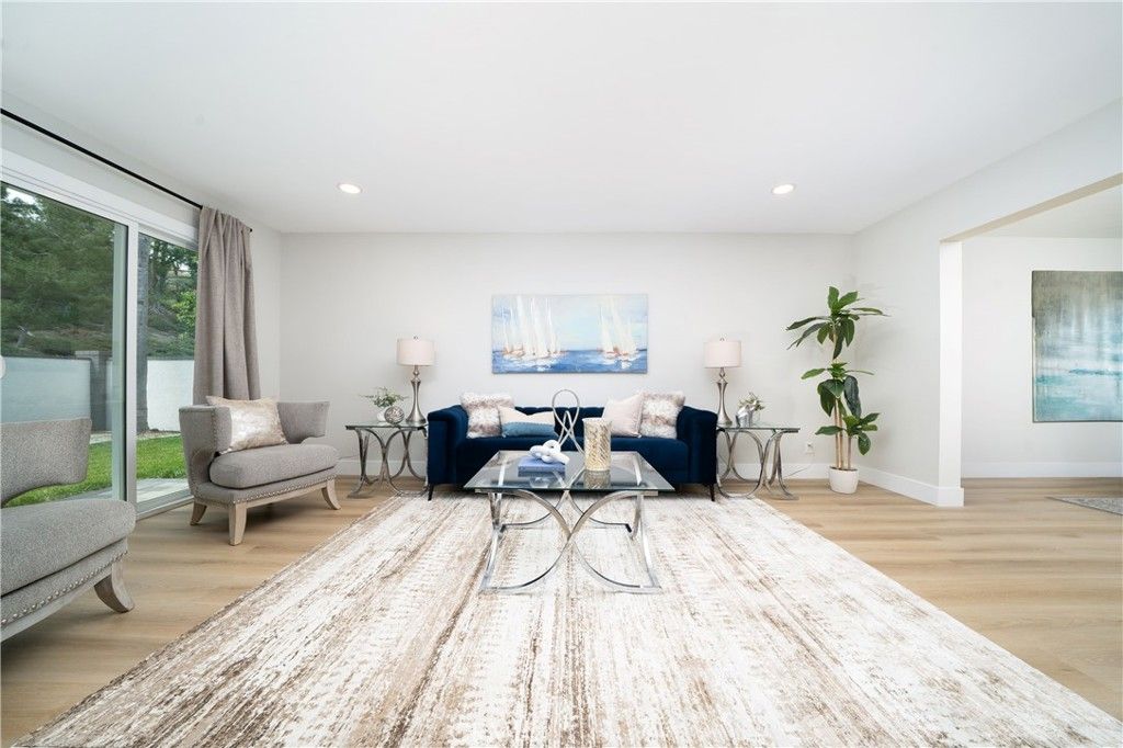 Image 10 of property listing at 22332 Canaveras, Mission Viejo, CA 92691