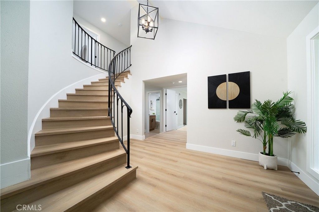 Image 7 of property listing at 22332 Canaveras, Mission Viejo, CA 92691