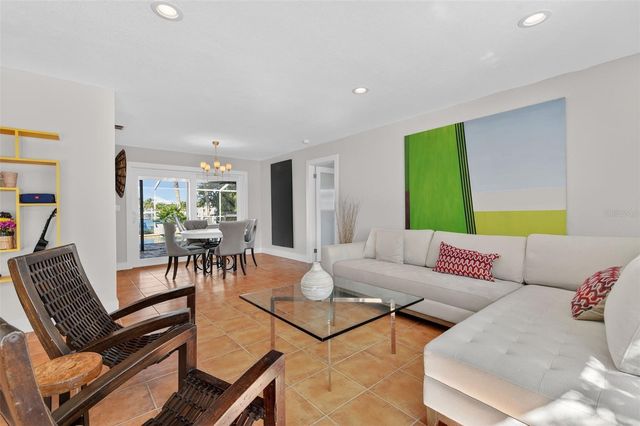 640 CAPRI BOULEVARD, Treasure Island, FL 33706