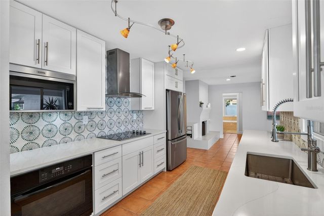 640 CAPRI BOULEVARD, Treasure Island, FL 33706