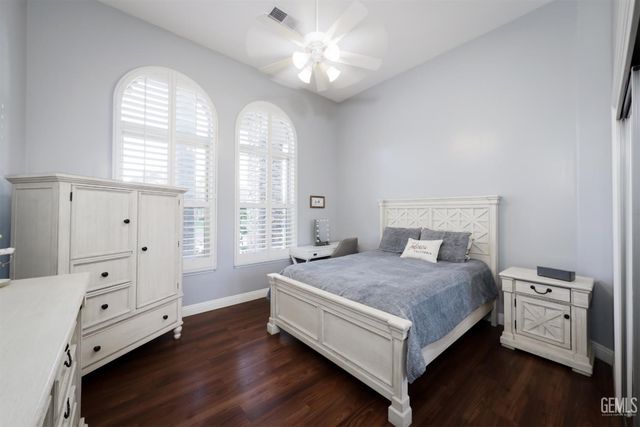 12700 Clay Creek Court, Bakersfield, CA 93312